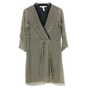 Diane Von Furstenberg Faux-Wrap Dress 100% Silk Women's Size 2 Heart Print
